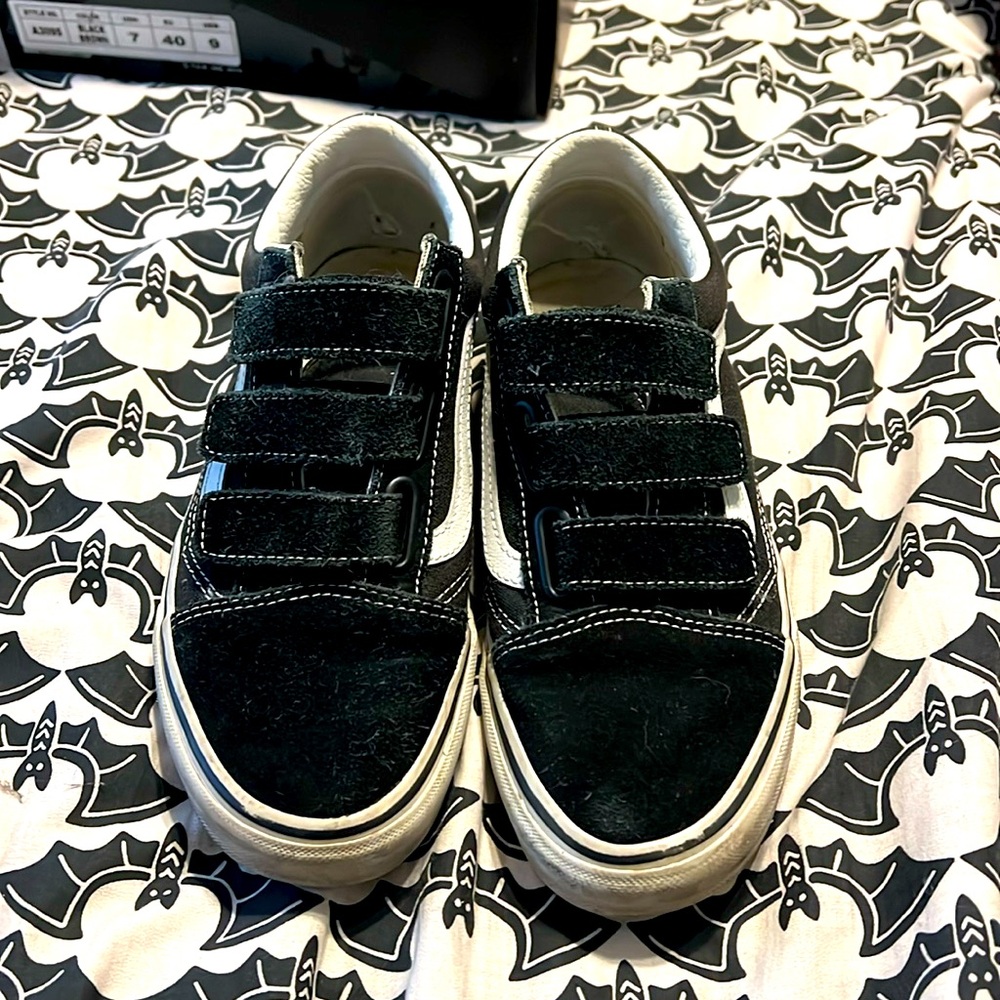 Vans Old Skool V Suede Canvas Shoe